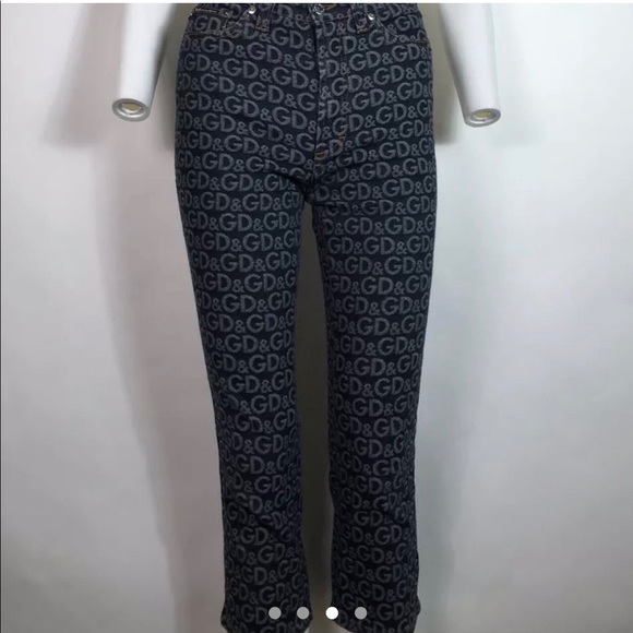 Dolce & Gabbana monogram Capri - cute af just don’t fit me rite ;( - Picture 2 of 4